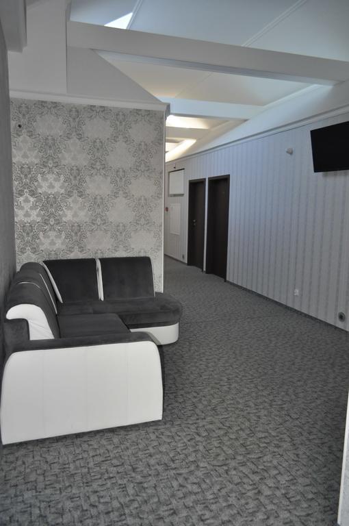 Hotel Dwór Olimp Stalowa Wola Exterior foto