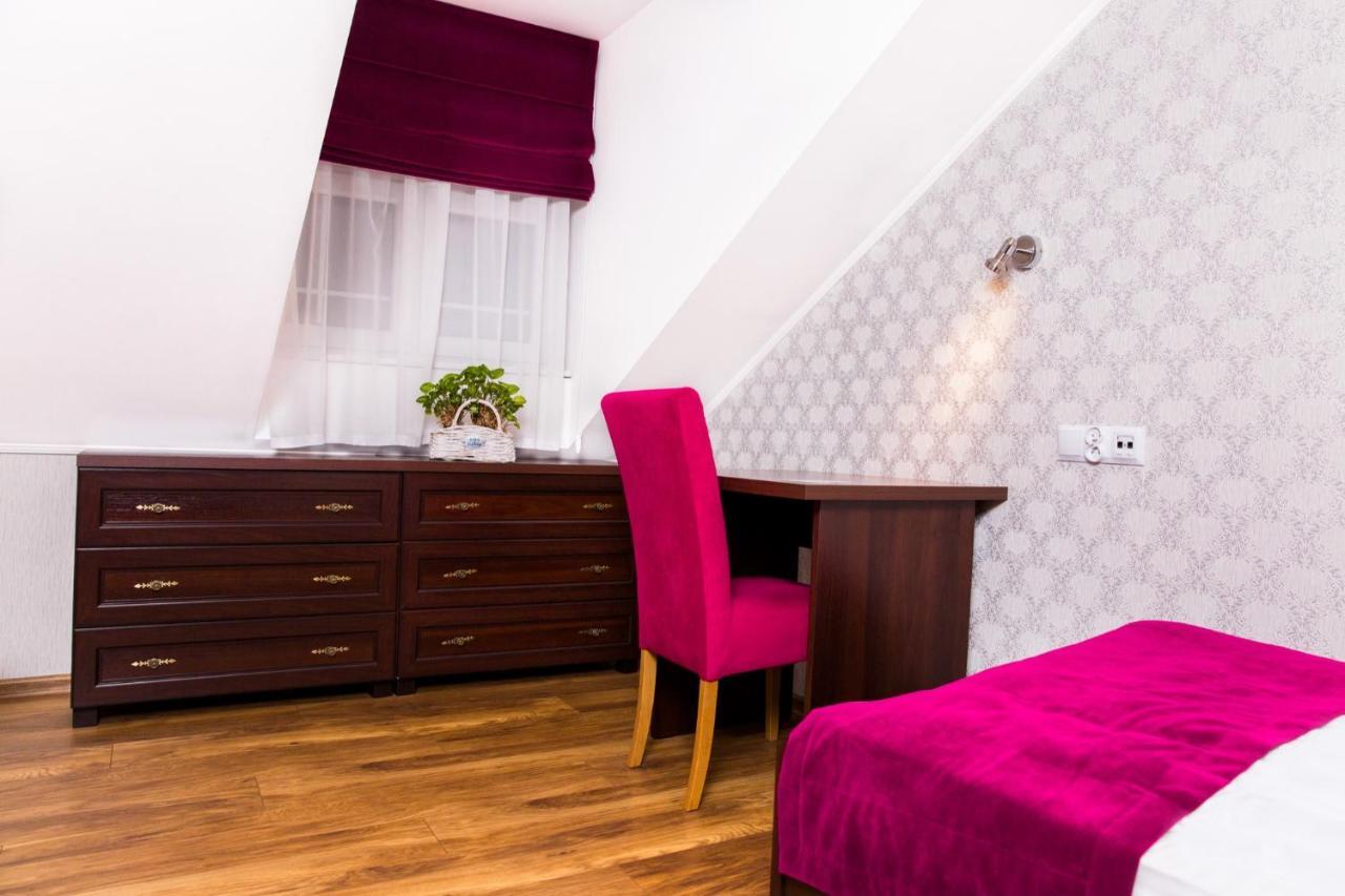 Hotel Dwór Olimp Stalowa Wola Exterior foto